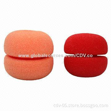 Cosmetic sponges with resilient sponge
